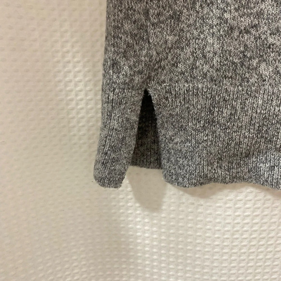 NWOT LOFT Off the Shoulder Sweater - Picture 3 of 4